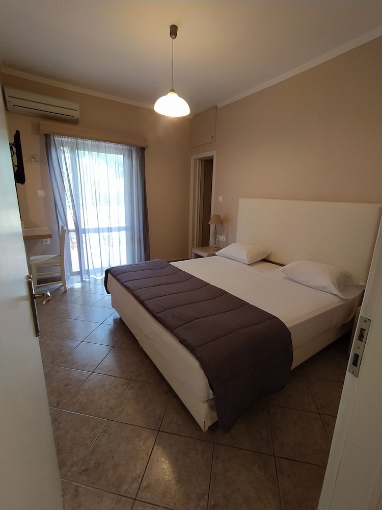 mear luxury apartments and studios