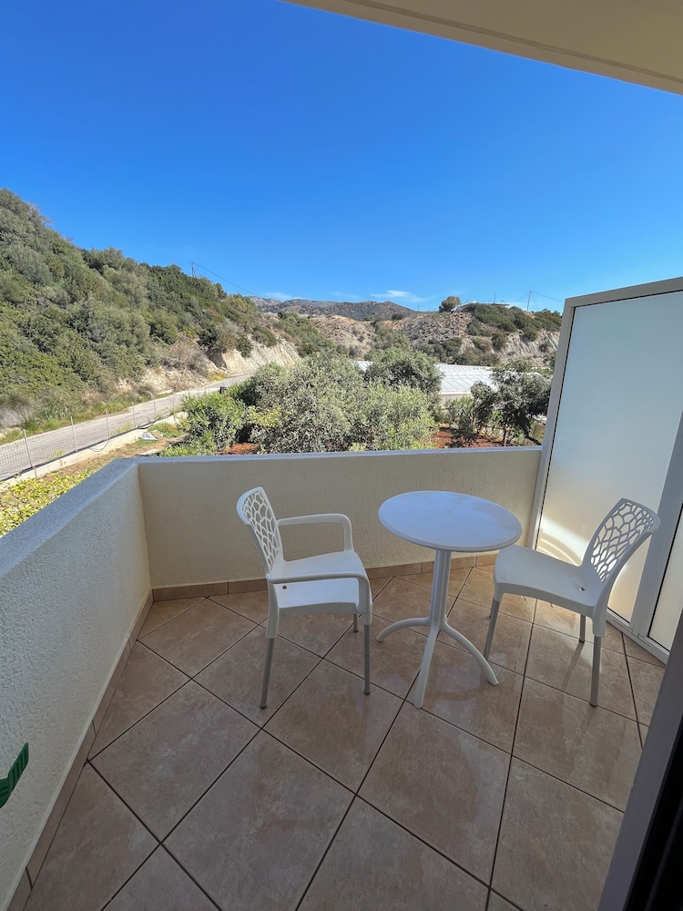 mear luxury apartments and studios