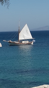 paros