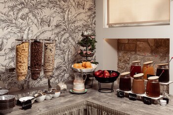 aeolos boutique resort and suites