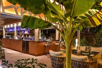 aeolos boutique resort and suites