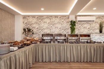 aeolos boutique resort and suites