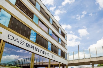Dasbreitehotel,Basel>>Arlesheim,3 star