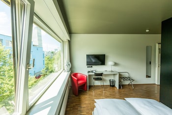 Dasbreitehotel,Basel>>Arlesheim,3 star