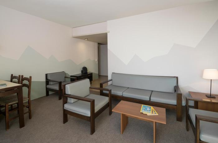 marina alimos hotel apartments