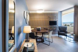 marina alimos hotel apartments