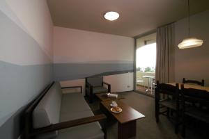 marina alimos hotel apartments