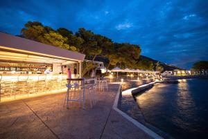 loutraki agioi theodoroi