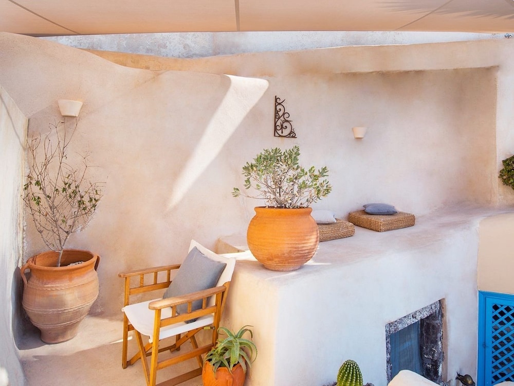 anemi house and villas
