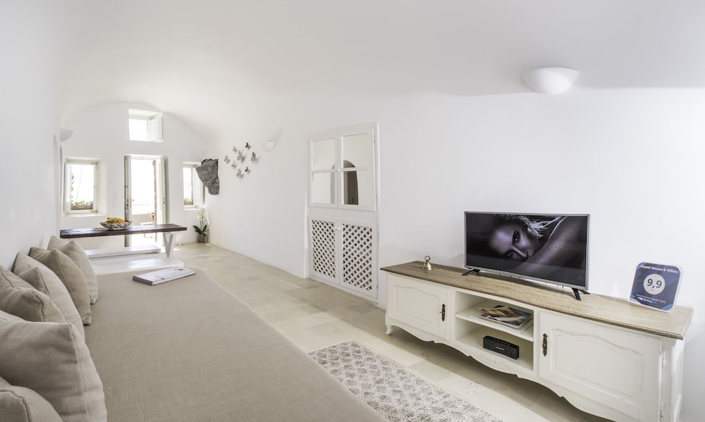anemi house and villas