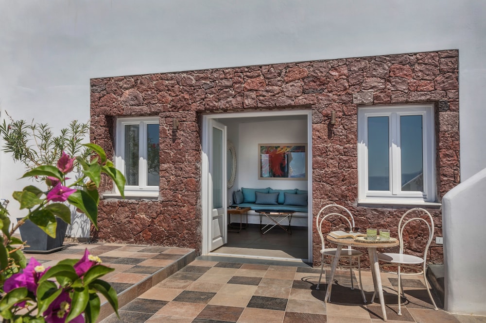 secret legend suites adults only