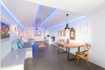 secret legend suites adults only