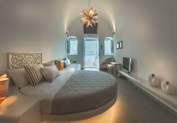 secret legend suites adults only