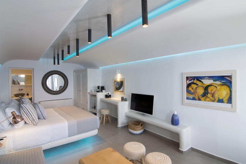 secret legend suites adults only