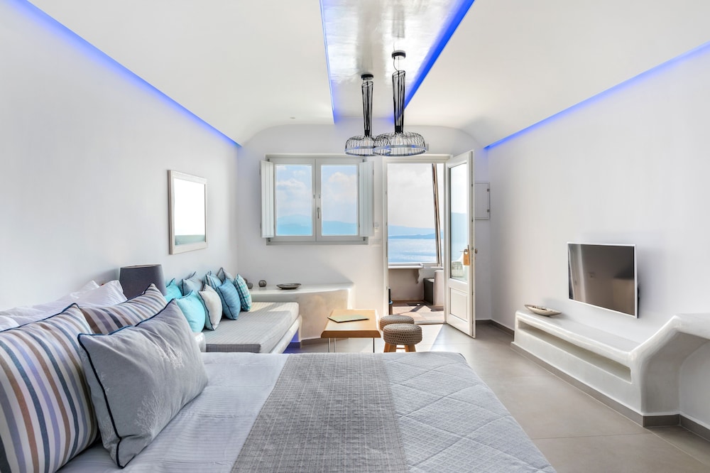 secret legend suites adults only