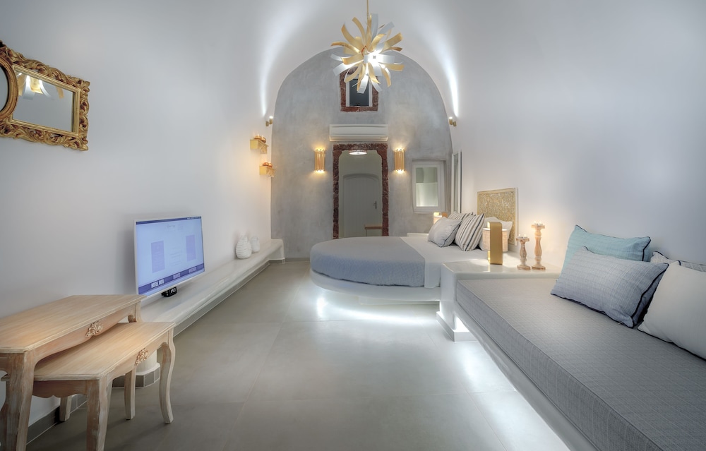 secret legend suites adults only