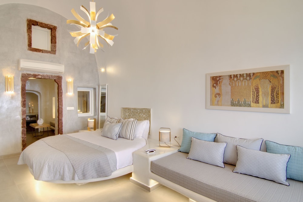 secret legend suites adults only