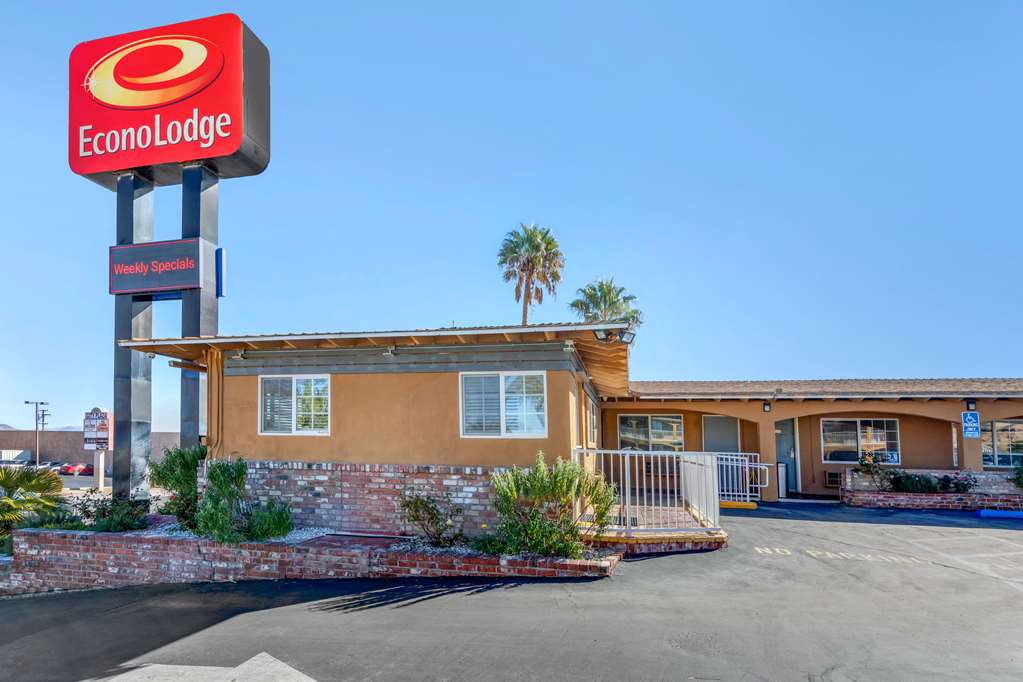 econo lodge on historic route 66