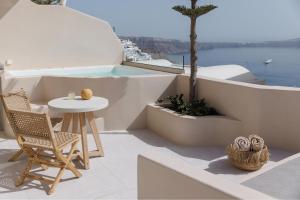 morfes luxury suites by caldera houses