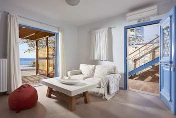 xenia residence and suites