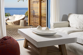 xenia residence and suites
