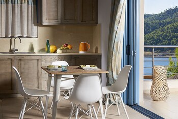 xenia residence and suites