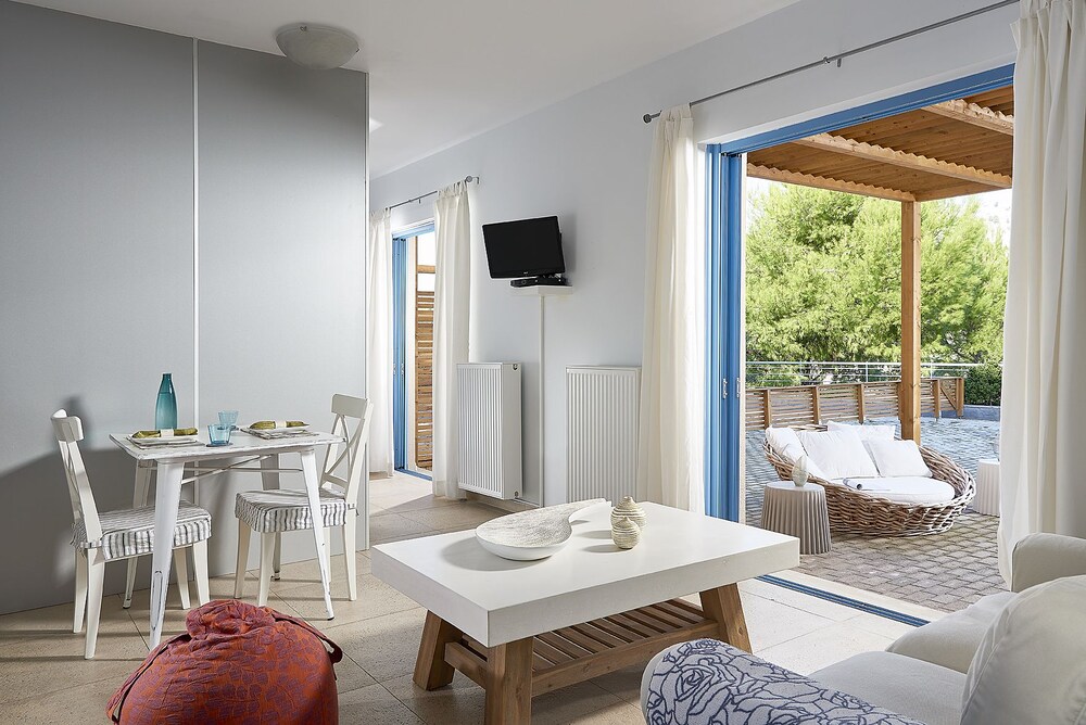 xenia residence and suites