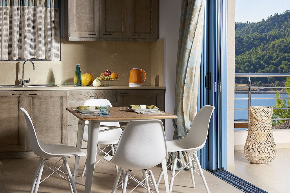 xenia residence and suites
