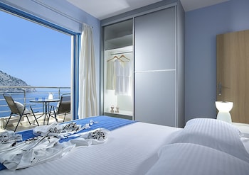 xenia residence and suites