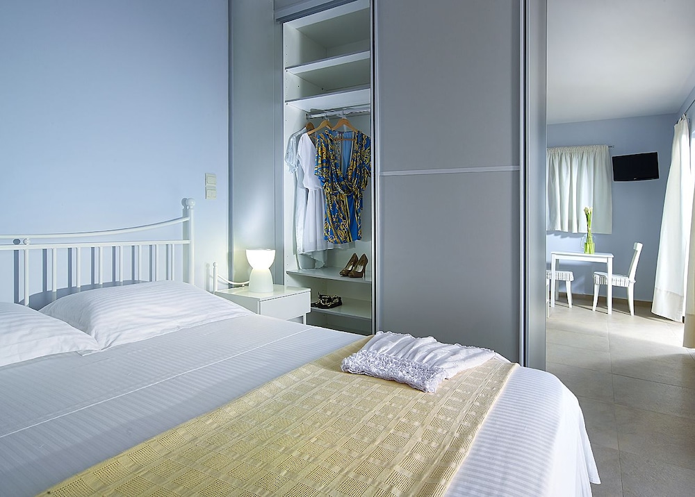 xenia residence and suites