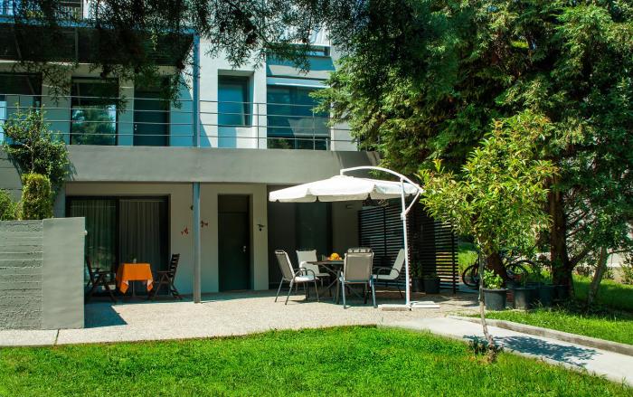sani woods studios and apartments
