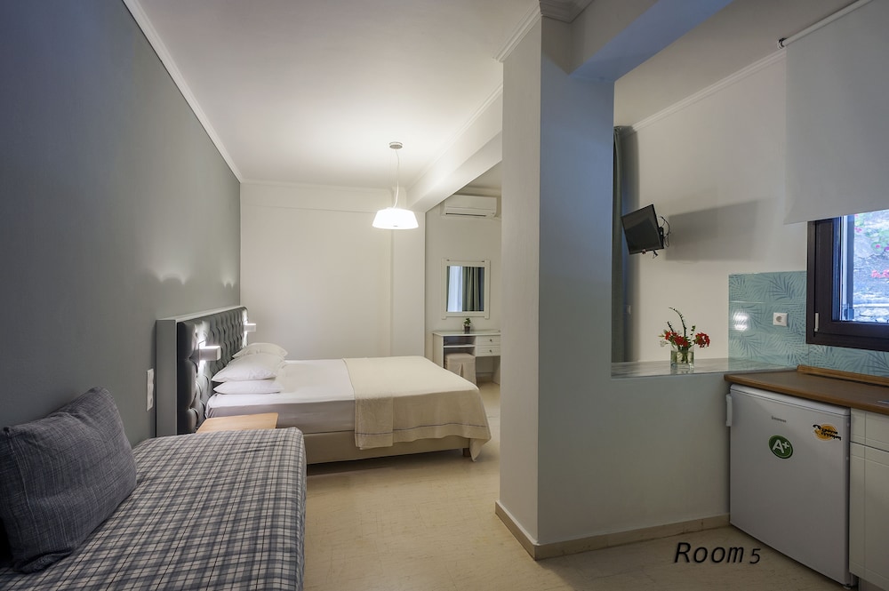 hotel oriana adults only