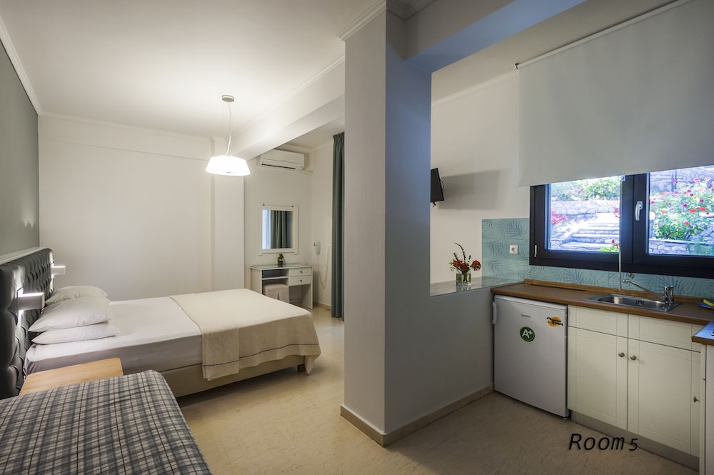 hotel oriana adults only