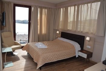 City Point Chios,Chios Town>>Chios,2 star