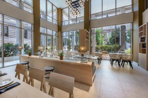 casual kubic athens hotel