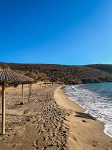 agnadi syros beachfront studios and rooms