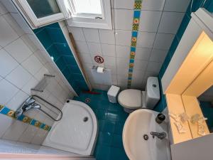 agnadi syros beachfront studios and rooms