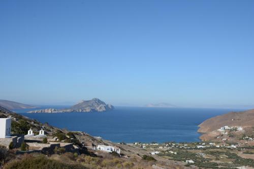 kaminaki amorgos studios and apartments