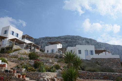 kaminaki amorgos studios and apartments