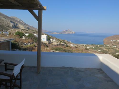 kaminaki amorgos studios and apartments