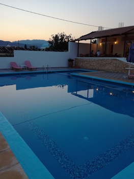 karmi studios and apartments