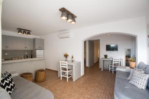 aletro cottage houses