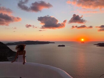 Villa Thiranthemis - Adults Only,Messaria>>Fira,3 star