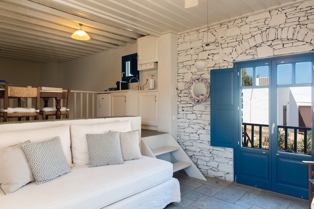 sifnos house rooms and spa