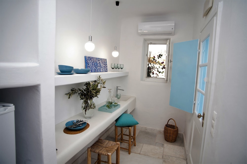 mykonos moussa suites