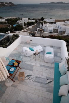 mykonos moussa suites