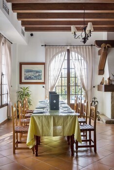 tugasa villa algar