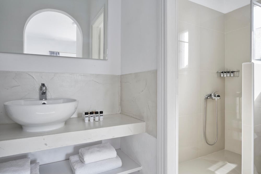 mrs armelina by mrandmrs white hotels