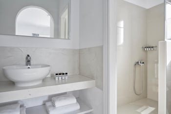mrs armelina by mrandmrs white hotels