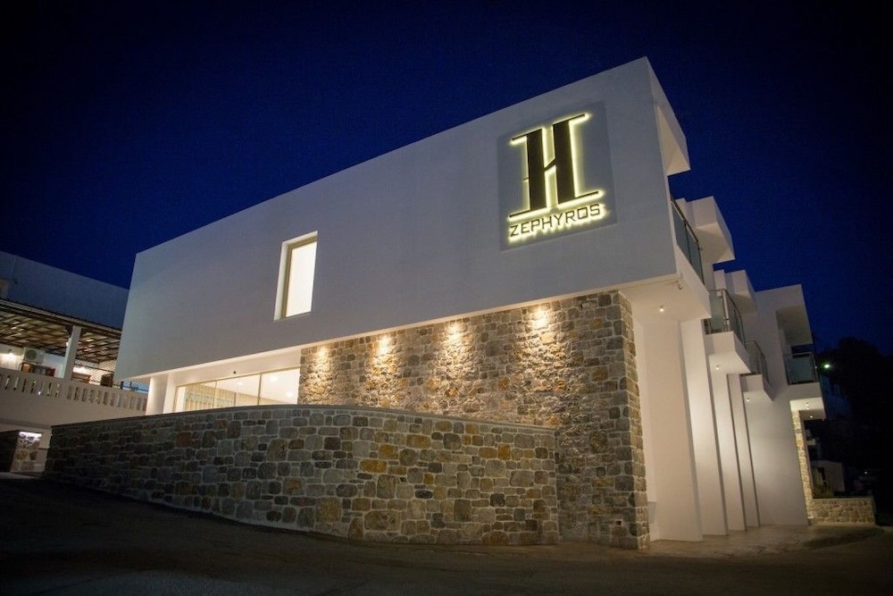 zephyros hotel